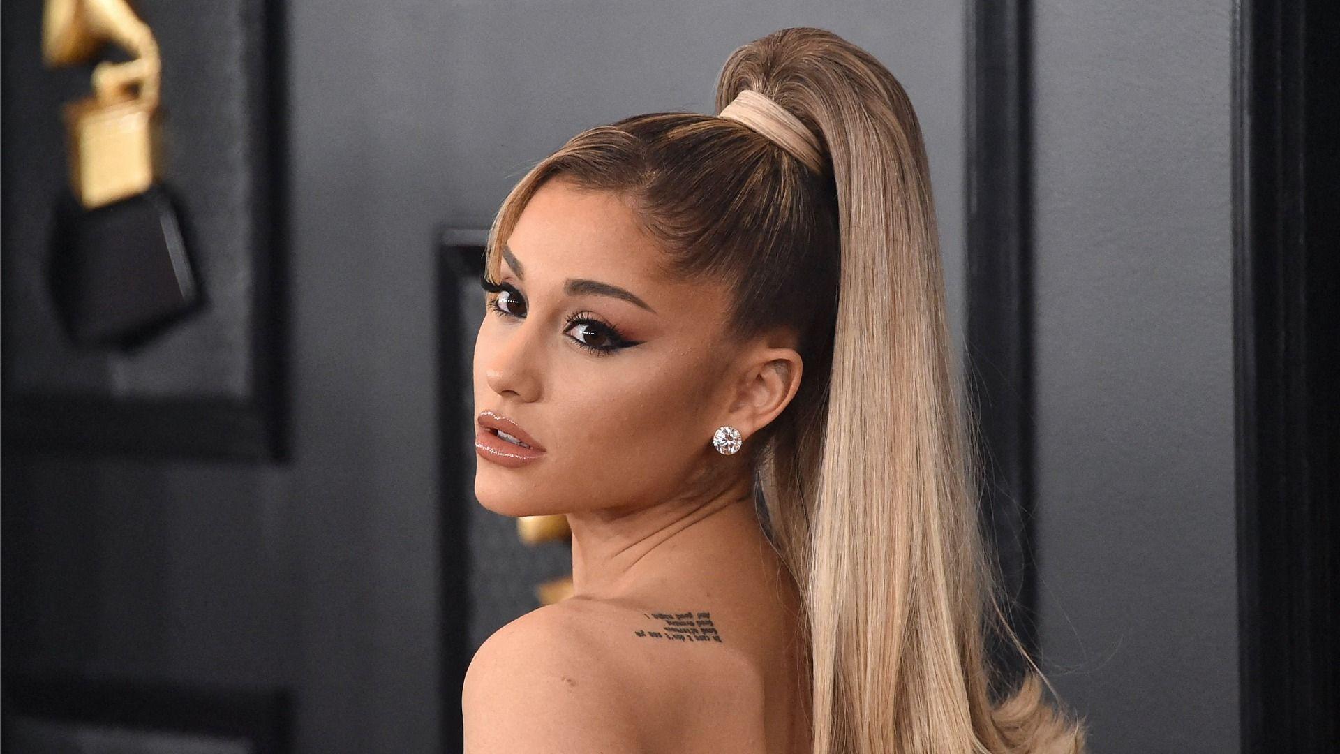 Ariana Grande high ponytail hairstyle