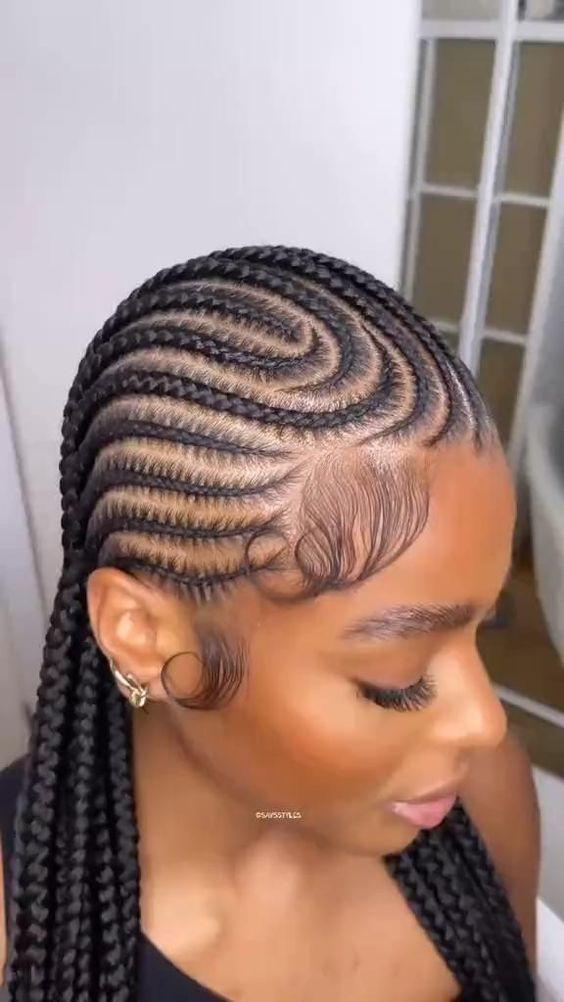 Geflochtene Frisuren mit geometrischen Cornrow-Mustern