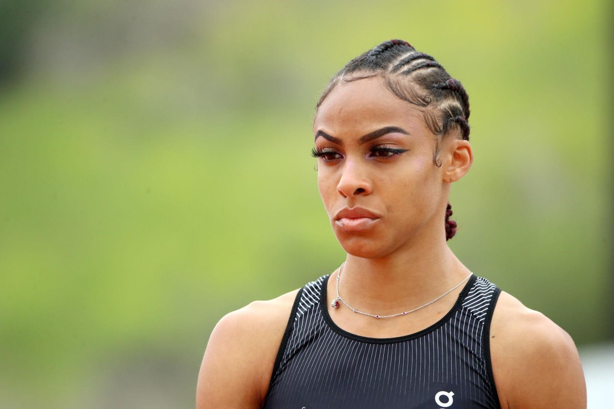 Athlete wearing cornrow hairstyle
