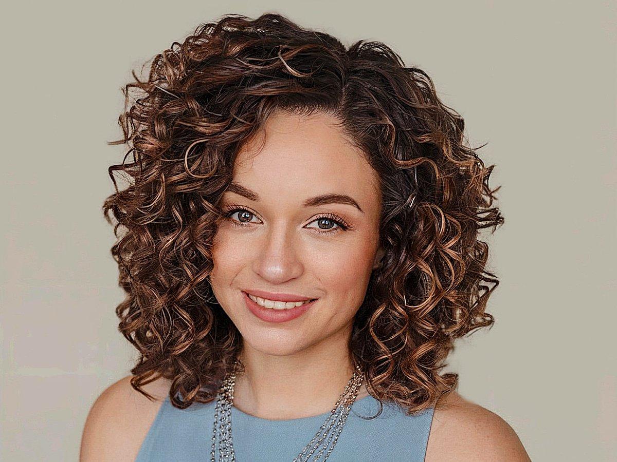 Curly hairstyle ideas for medium hair
