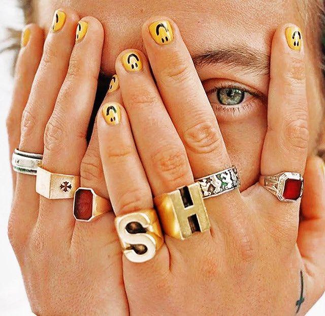 Golden Harry Styles nail design
