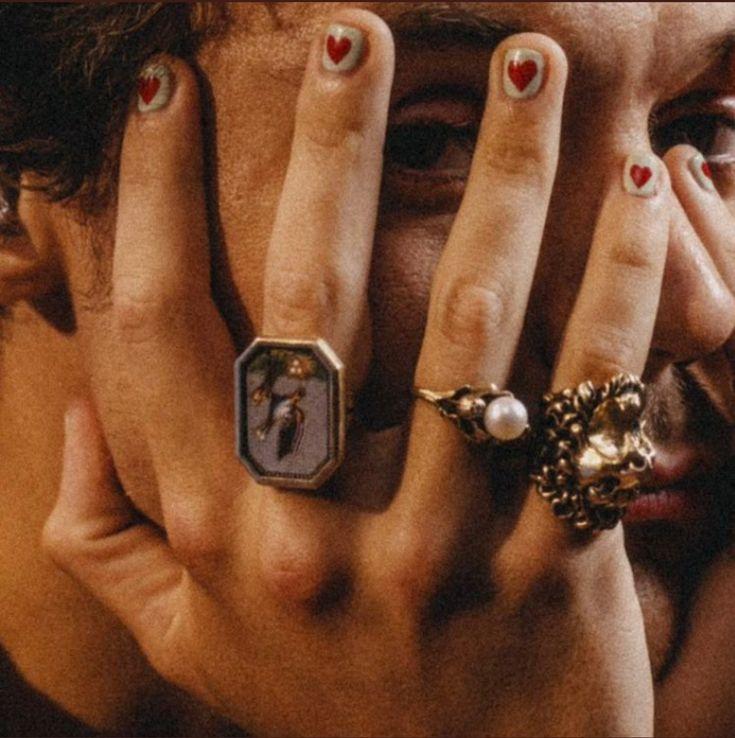 Heart Harry Styles nail art