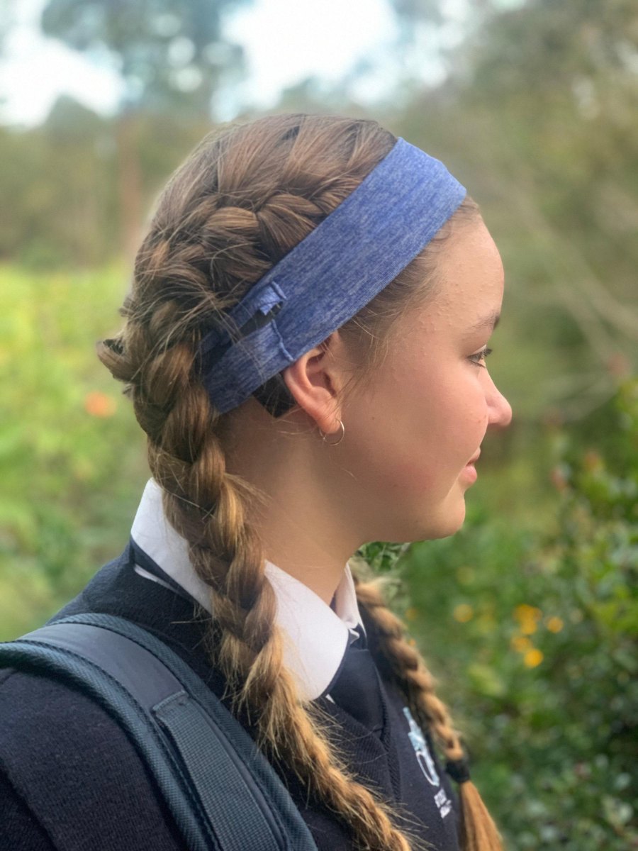 Headband hairstyle for school