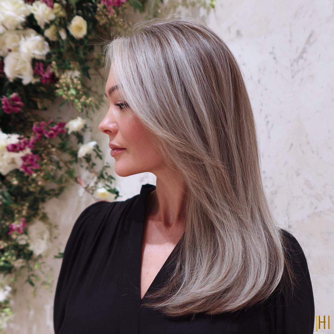 Cool Blonde Sleek Layers