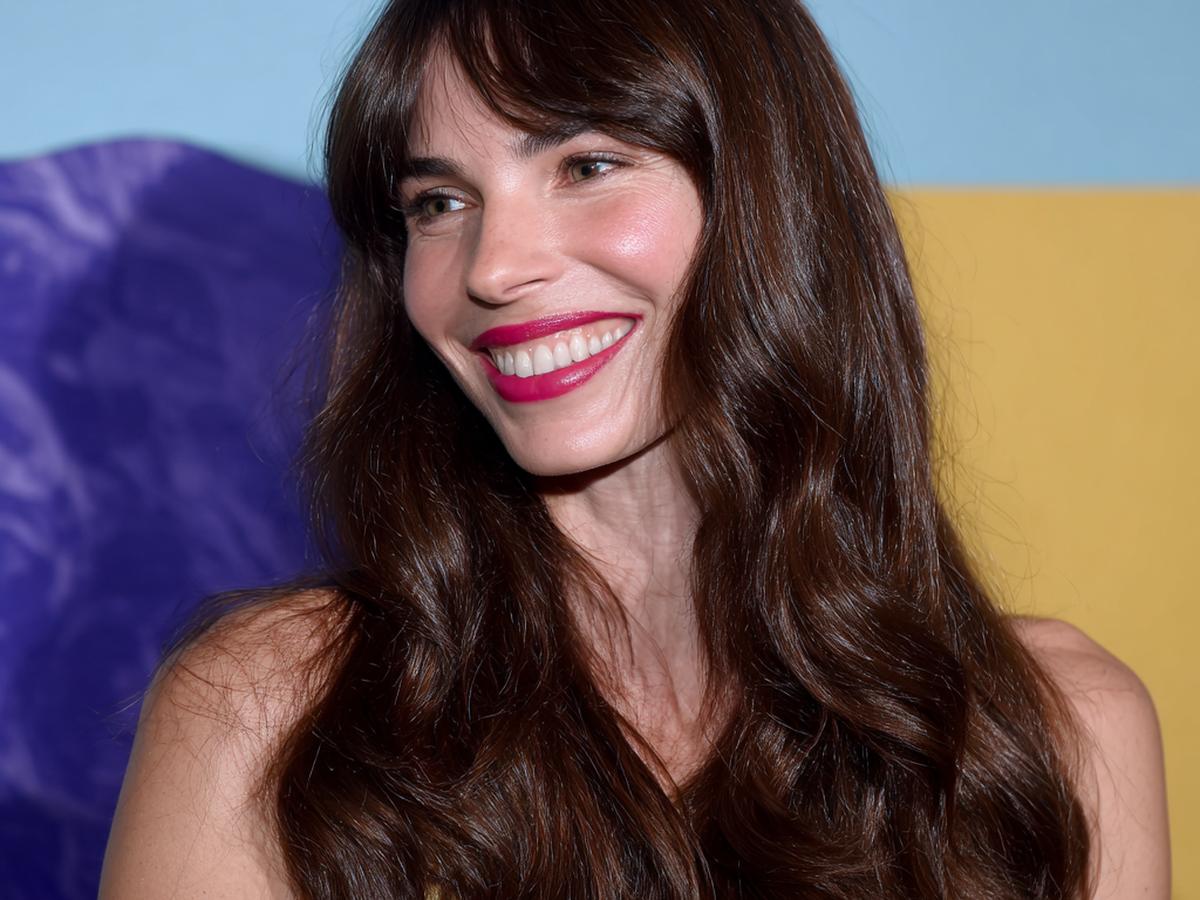 Dark Brown Long Waves