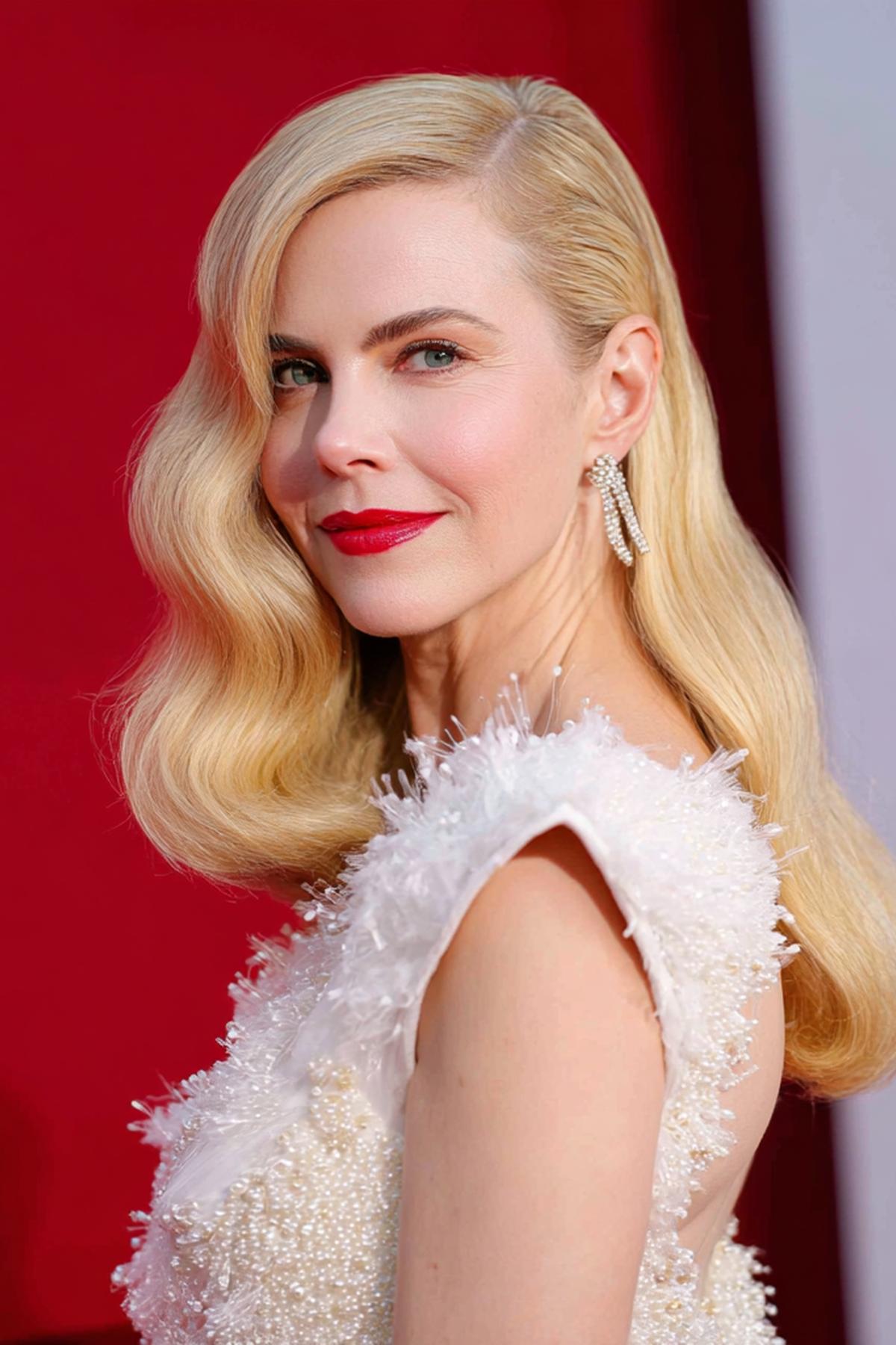 Side Part Golden Blonde Waves