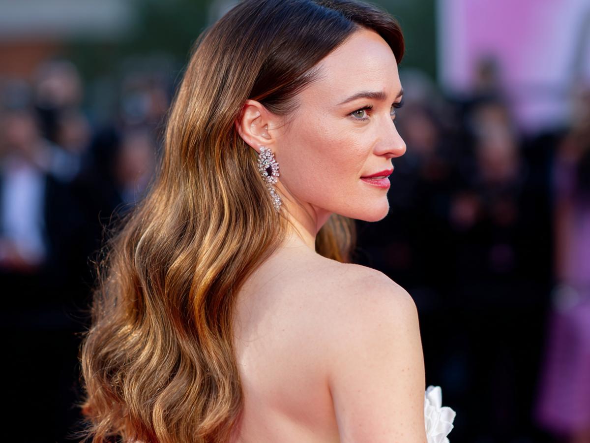 Side Part Golden Brown Waves