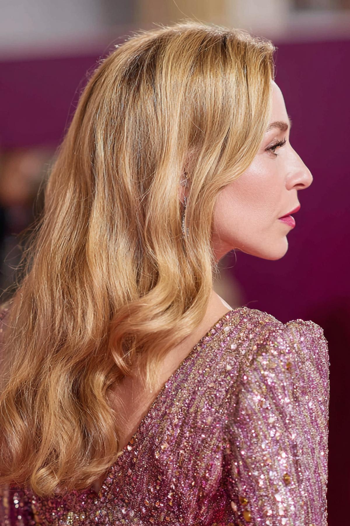 Side Swept Honey Blonde Waves