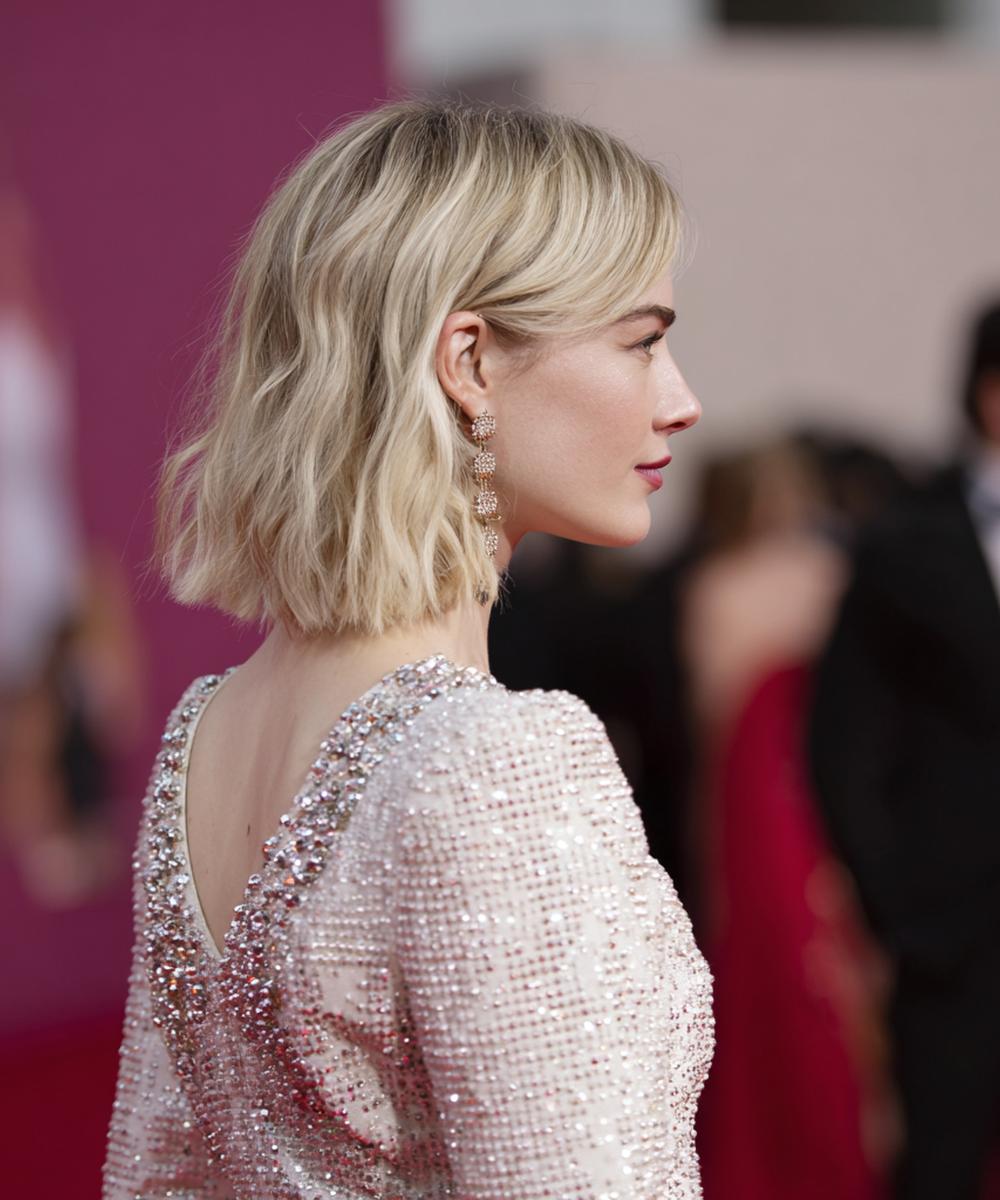 Short Ash Blonde Wavy Bob