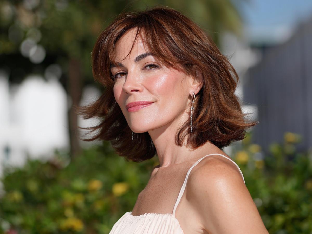 Brown Layered Bob With Fringe