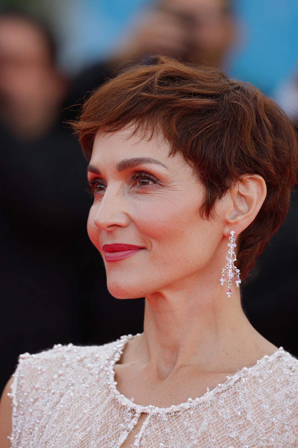 Auburn Pixie With Short Fringe