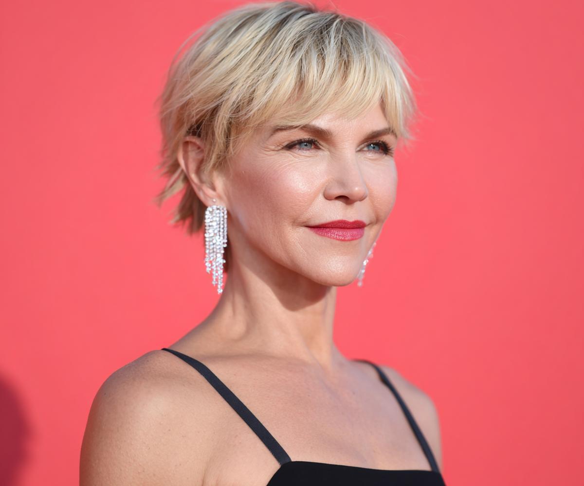 20 Best Short Hairstyles For Fine Hair Over 60