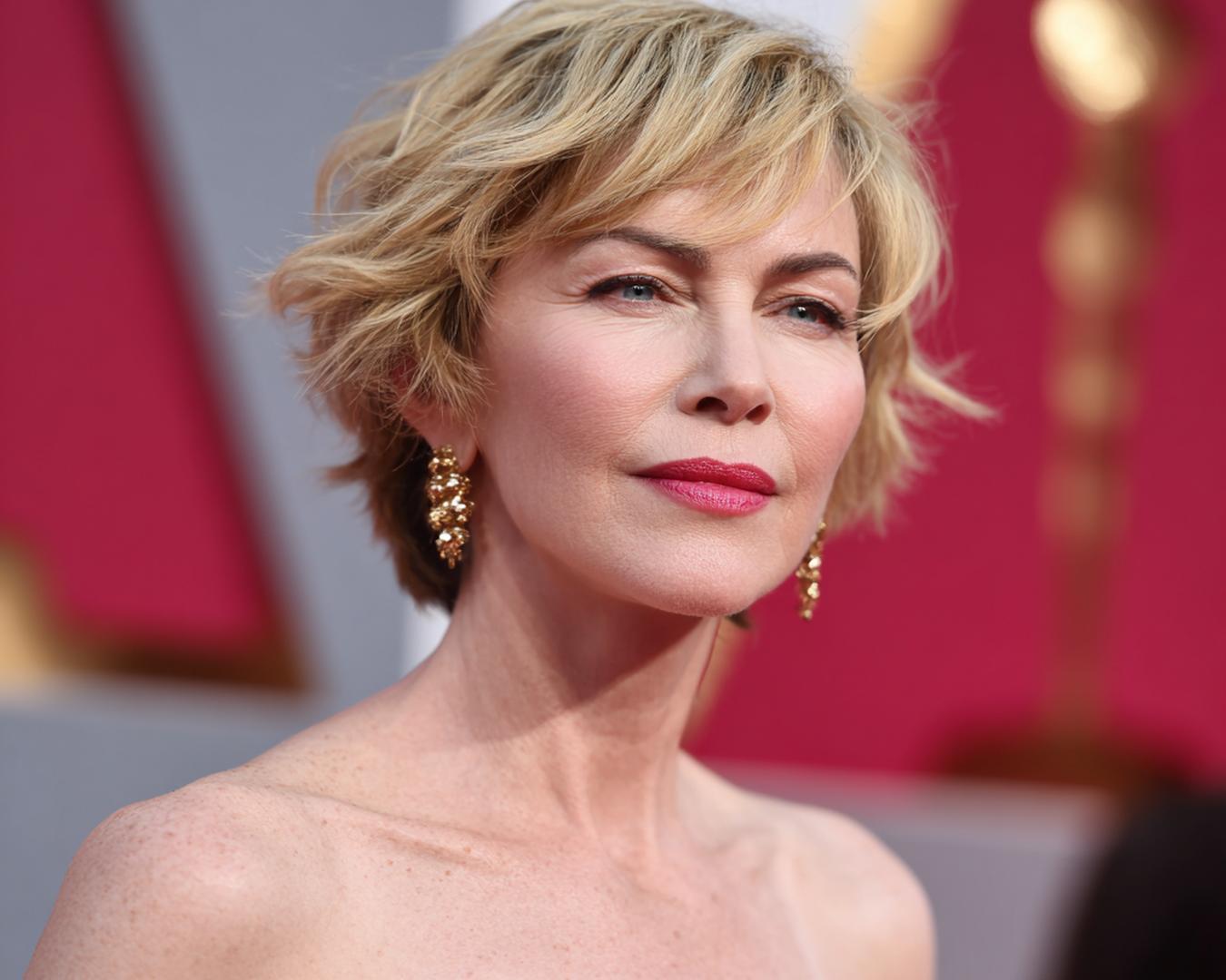 31 Chic Short Hairstyles For Women Over 60