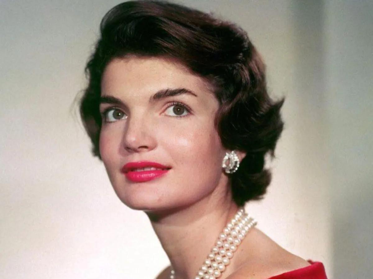 Jackie Kennedy inspired 1960s makeup
