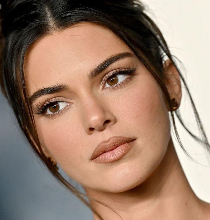 Kendall Jenner Inspired Makeup Looks to Try at Home