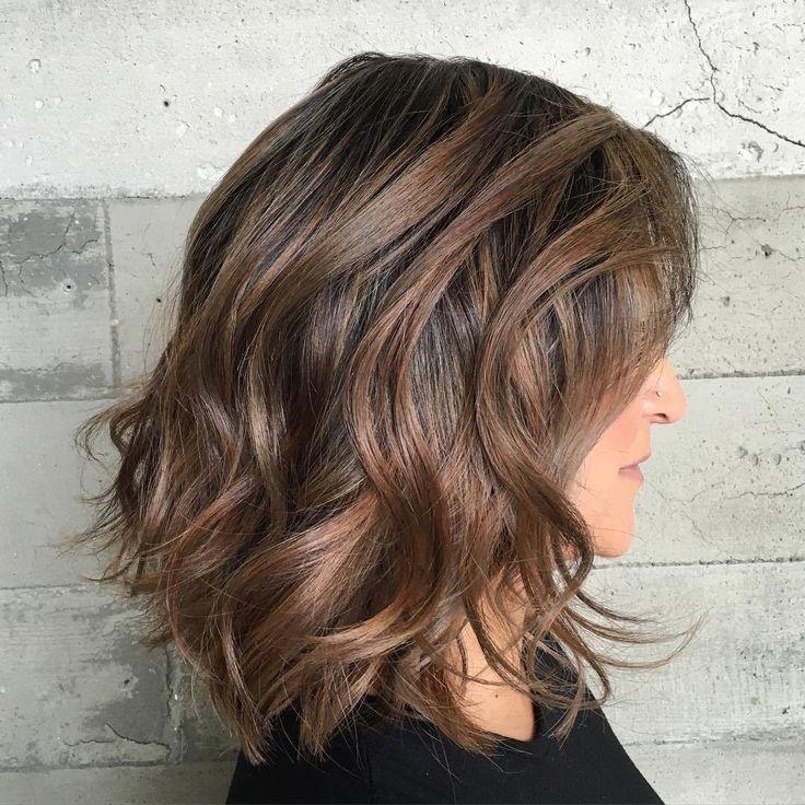 Medium length wavy haircut