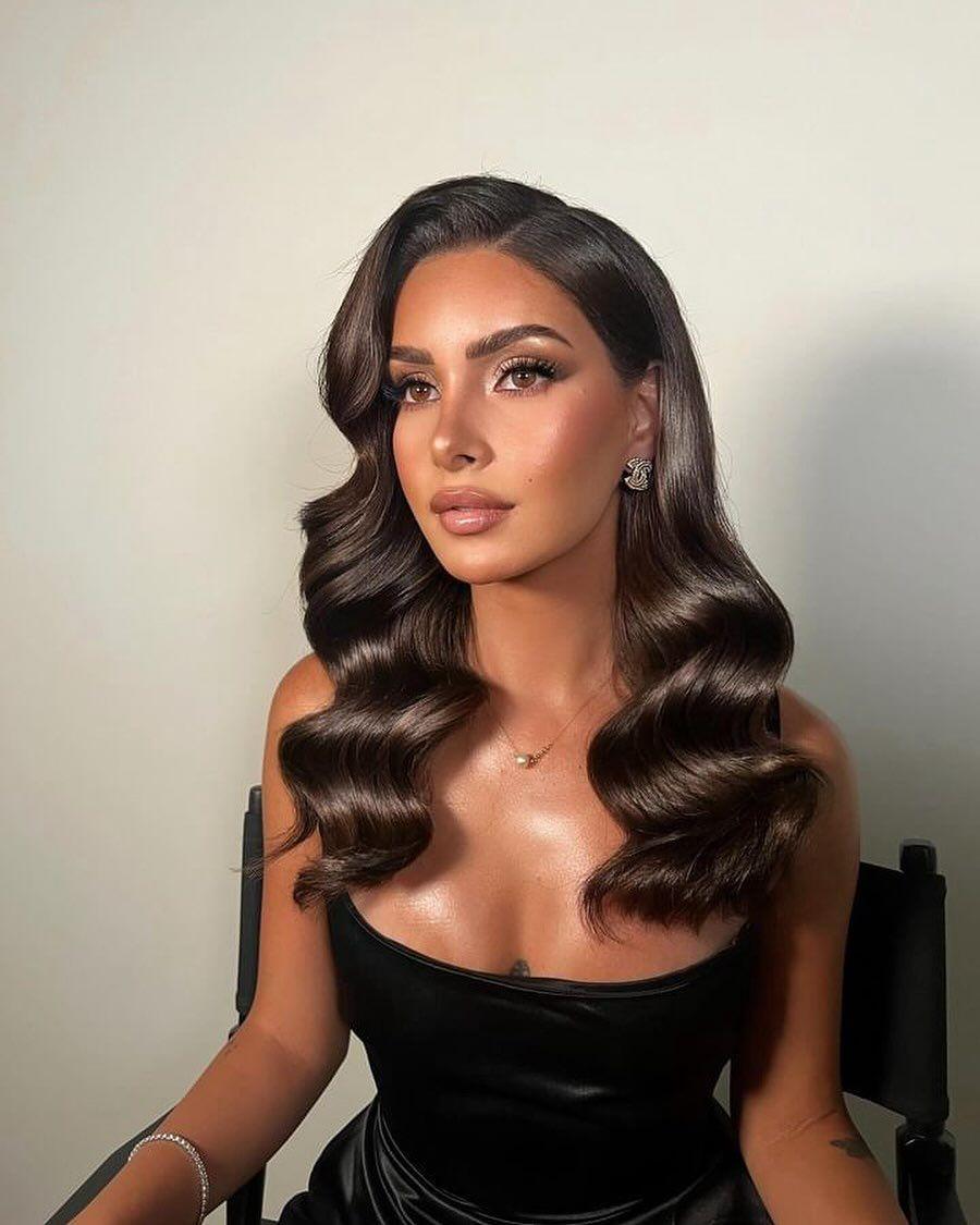 Modern brunette Hollywood waves