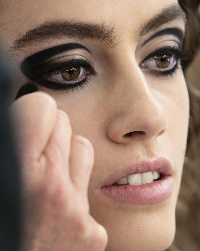 Modern runway 60s eye makeup revival