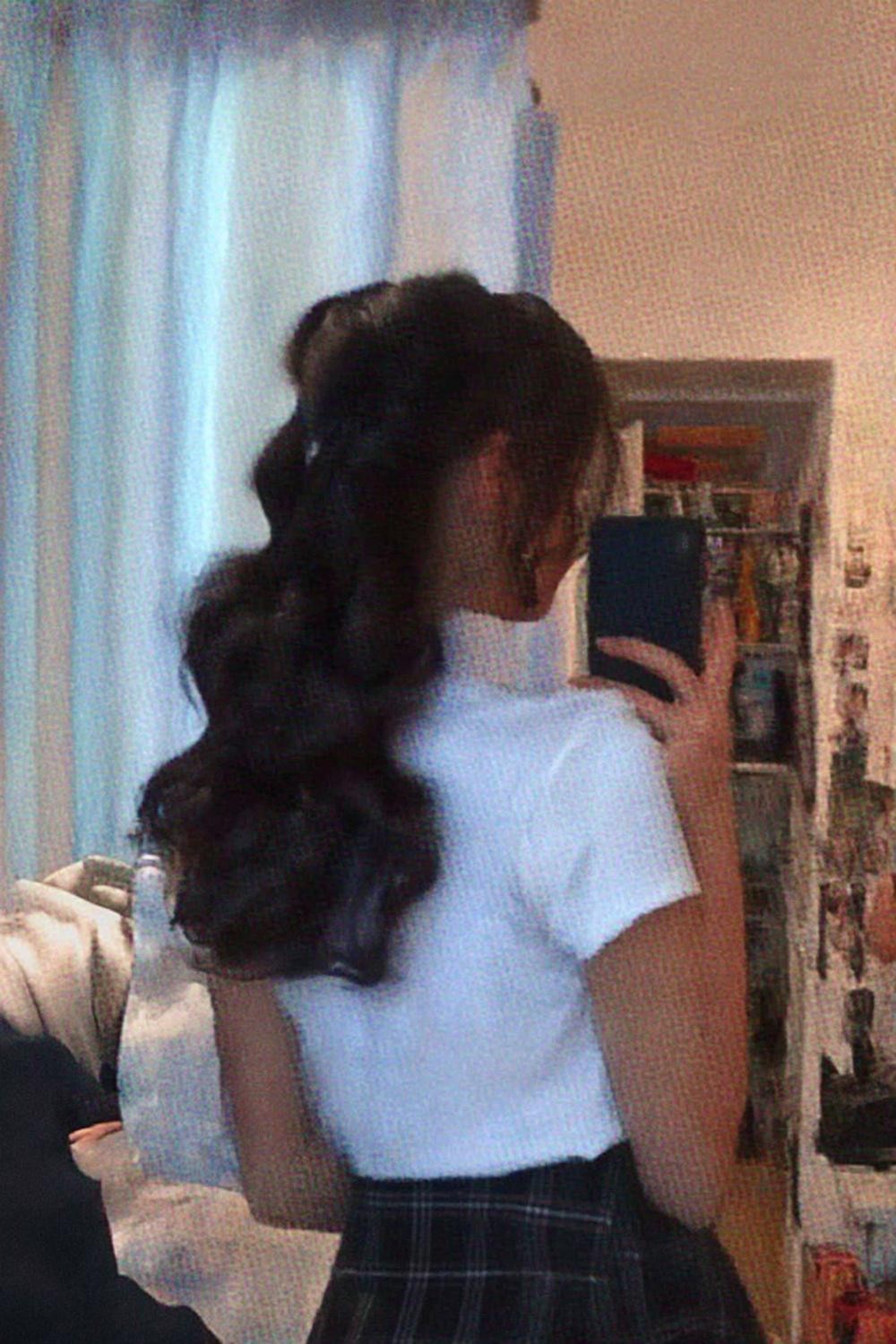 Voluminous Half-Up Ponytail