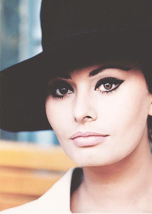 Retro 1960s winged eyeliner close up