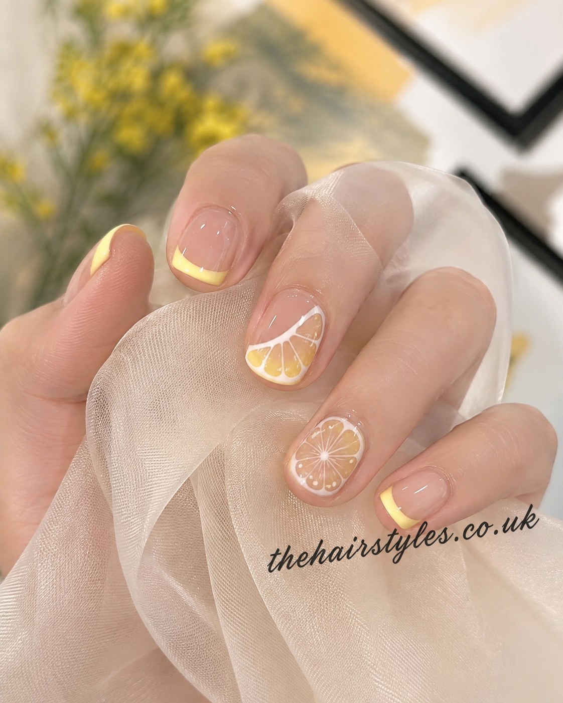 9 Short Natural Nail Designs That Actually Suit Real Hands