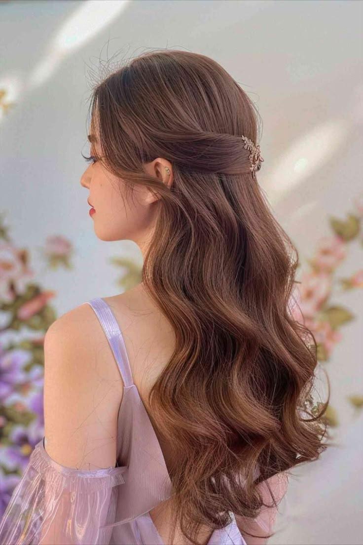 Soft waves wedding guest hairstyle