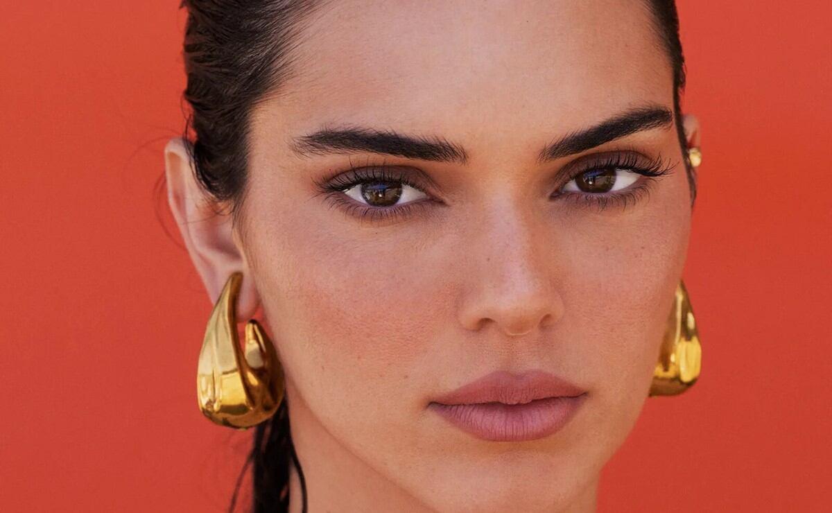 Kendall Jenner bronzed makeup style