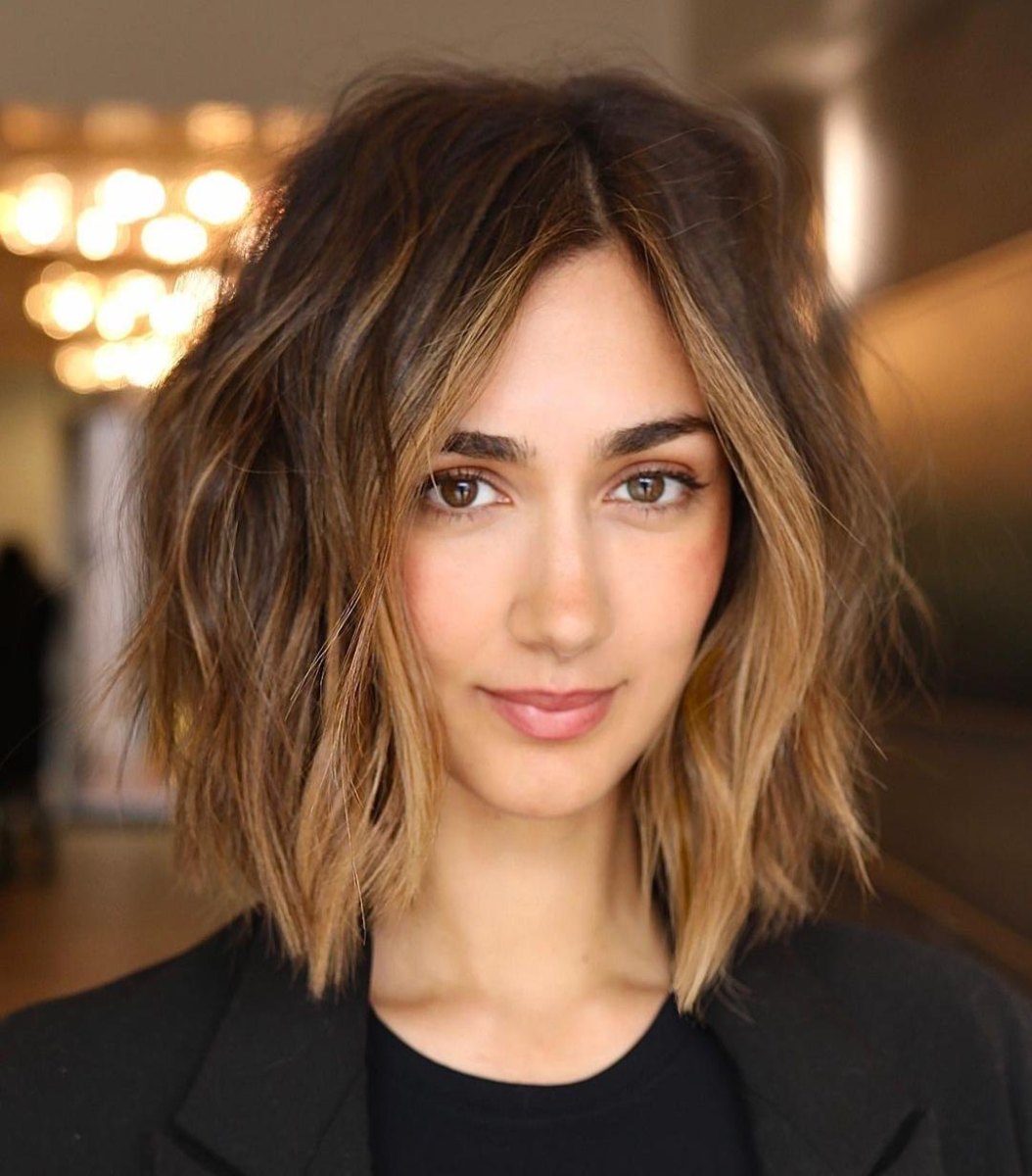 Textured lob hairstyle