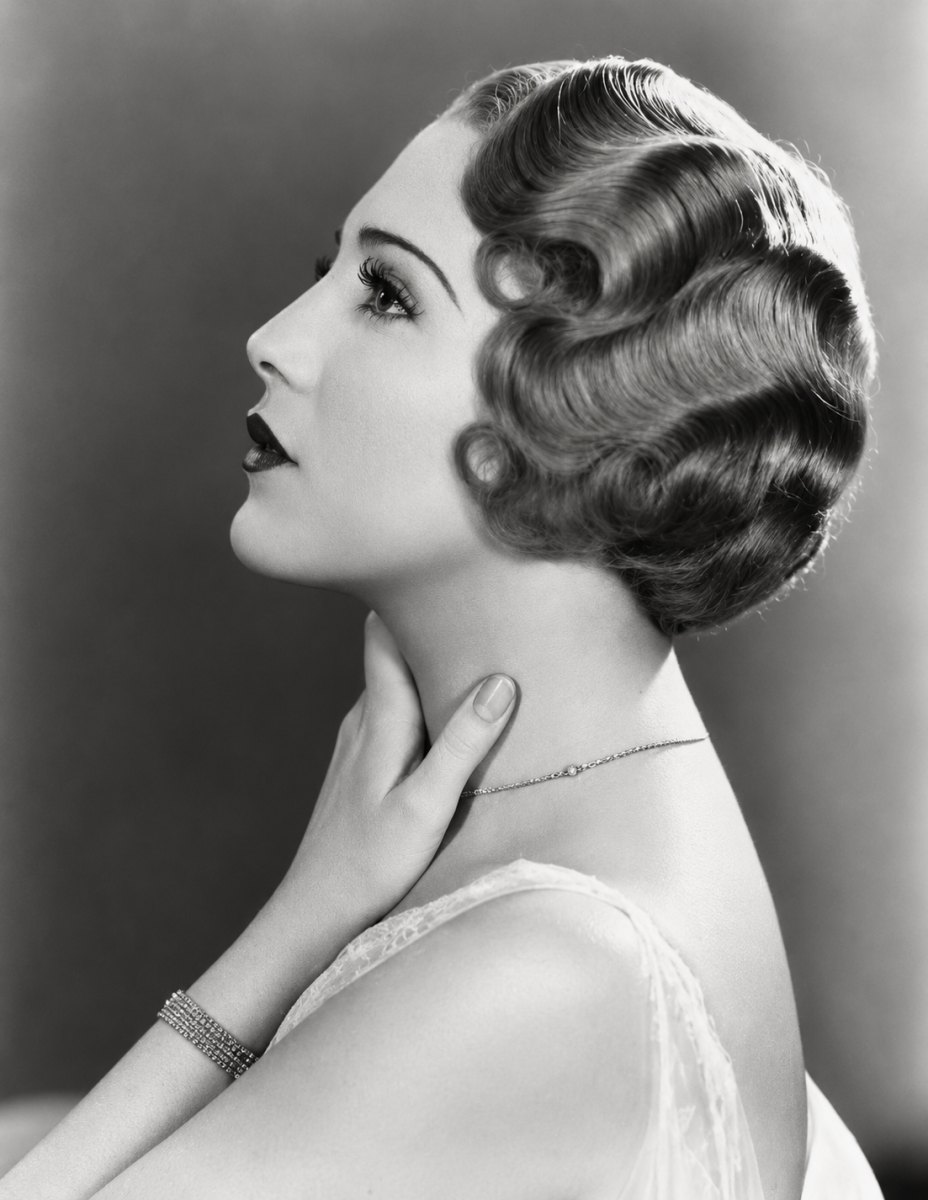 Vintage actress with classic Hollywood waves