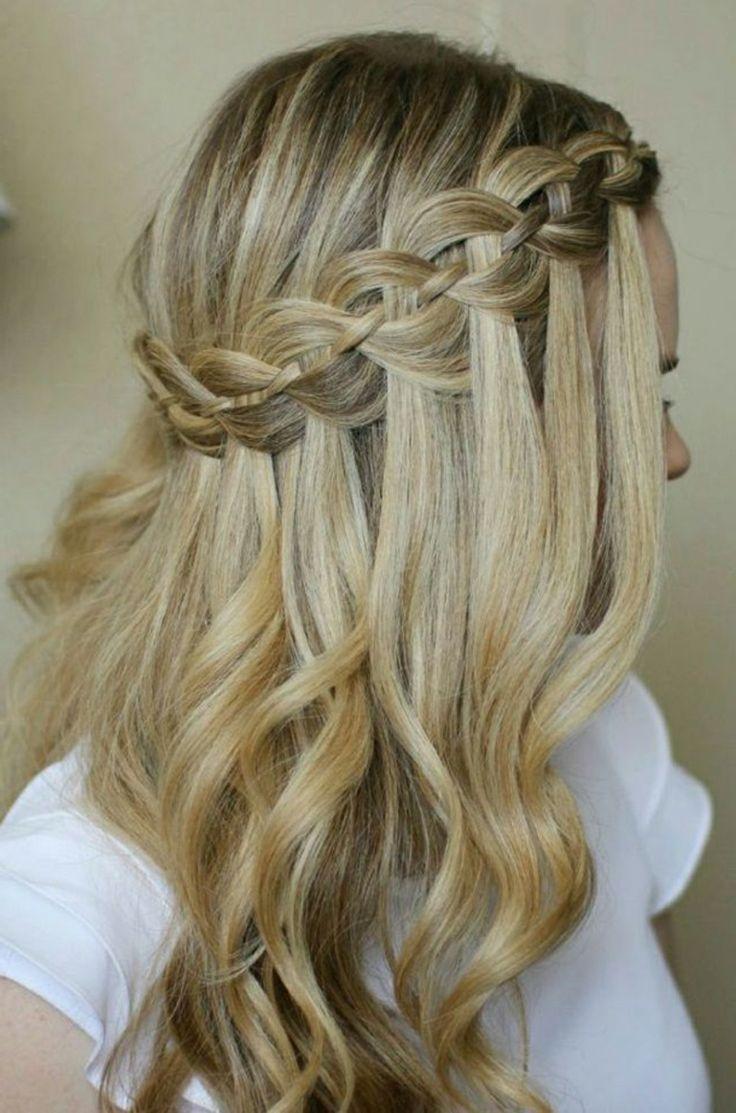 Geflochtene Frisuren als voluminöse Hochsteckfrisur